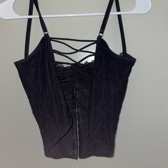 Urban Outfitters corset lookalike - Picture 4 of 5
